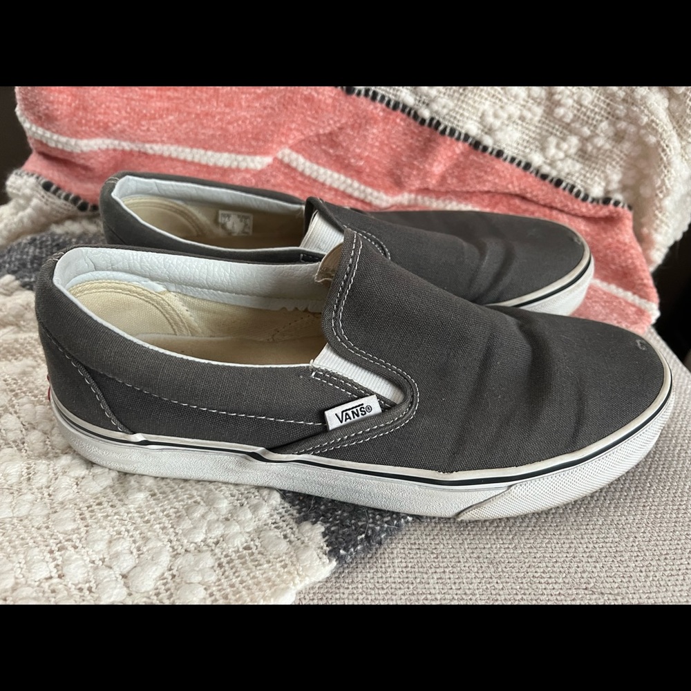 Vans - Picture 2 of 3